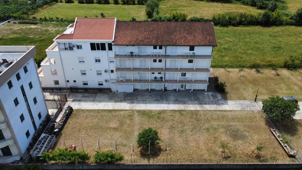Summer Sky Hotel Ulcinj Buitenkant foto