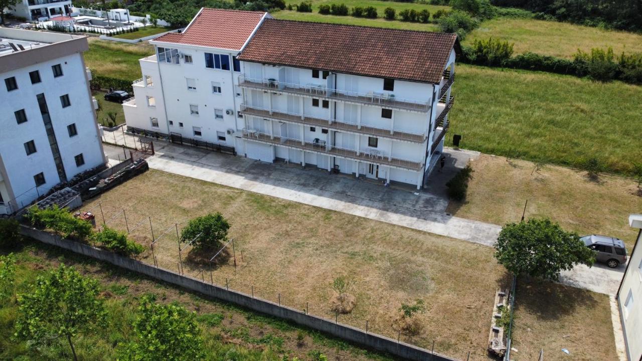 Summer Sky Hotel Ulcinj Buitenkant foto
